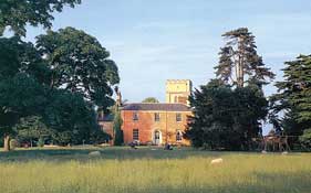 Langar Hall,  Langar